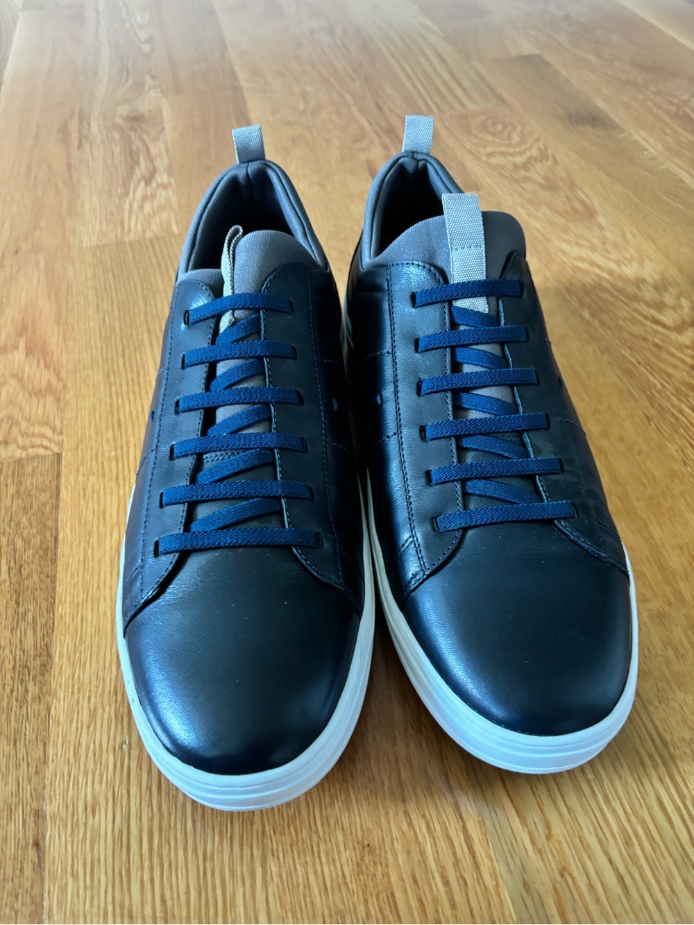 Martin Dingman Men’s Leather Sneakers Sz 12 Black with Navy Laces Made in Brazil